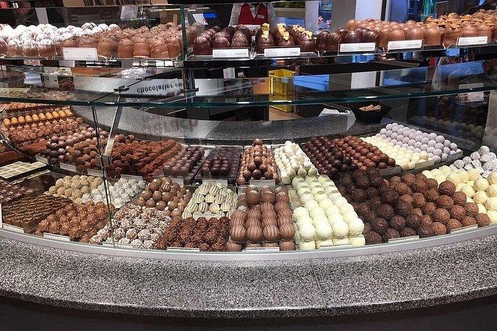 ハイジランド、チョコレート工場＆リヒテンシュタインへのプライベート日帰り旅行