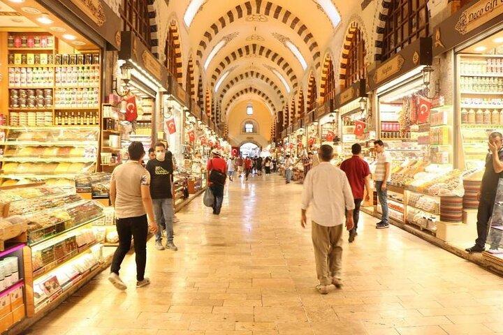 Walking Tour of Antique Markets in Istanbul