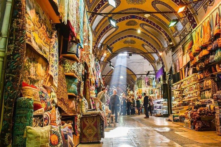 Walking Tour of Antique Markets in Istanbul