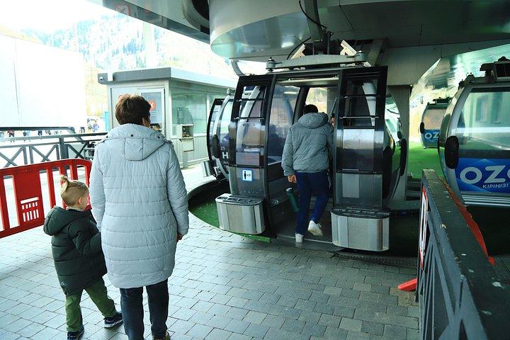 VIPシンブラク、アルマ・アラサン、セントラルモスク＆大聖堂チャーチツアー