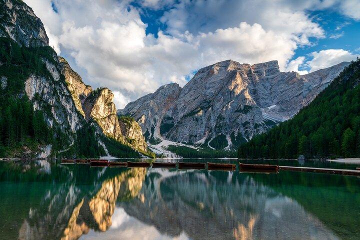 Descubra a magia dos Lagos Dolomitas e Cortina de Veneza