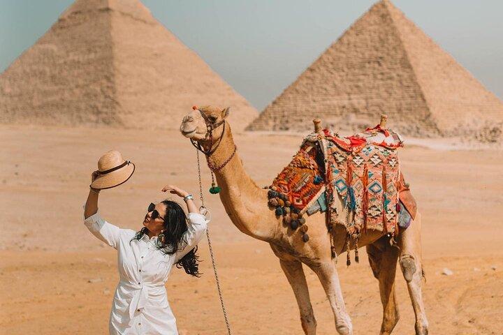 Visita privada a las pirámides de Giza y al museo de la civilización egipcia, traslados de ida y vuelta al hotel