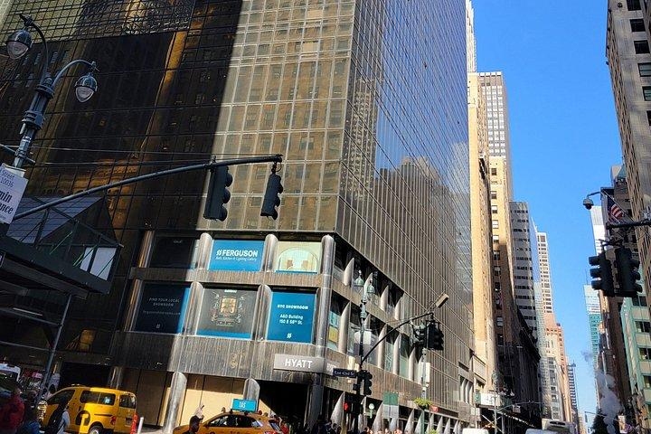 ニューヨークの若いトランプとオバマ、地元のプライベートガイドと