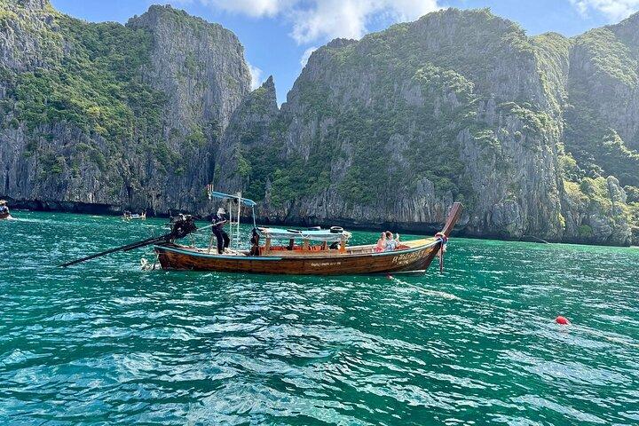 Phi Phi Islands Day Trip Adventure with Lunch