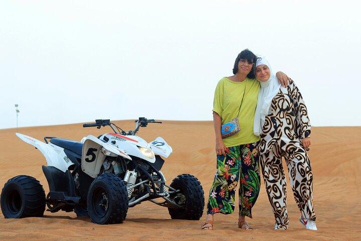 Dubai Desert Safari Camel Ride Sand boarding BBQ middag