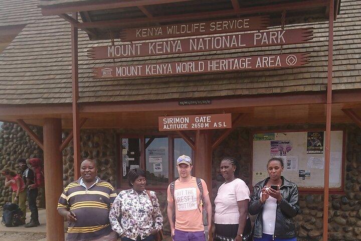 Mount Kenya 5 Day Hike Sirimon to Chogoria