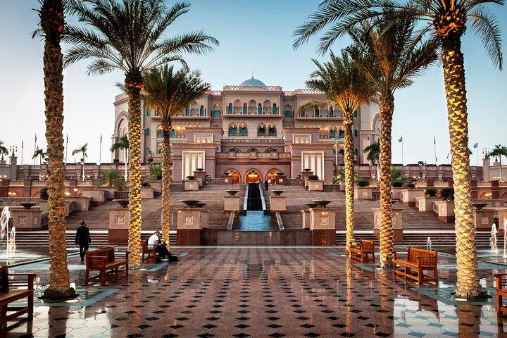 Tour turistico di un'intera giornata ad Abu Dhabi da Dubai