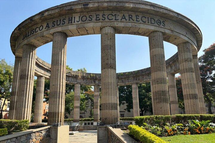 Passeio a pé pelo centro da cidade de Guadalajara