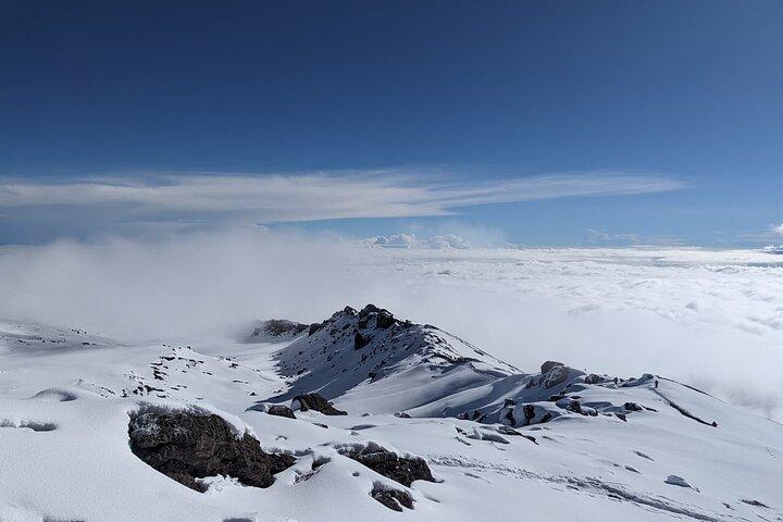 7 días de caminata desde la Ruta Machame al Kilimanjaro