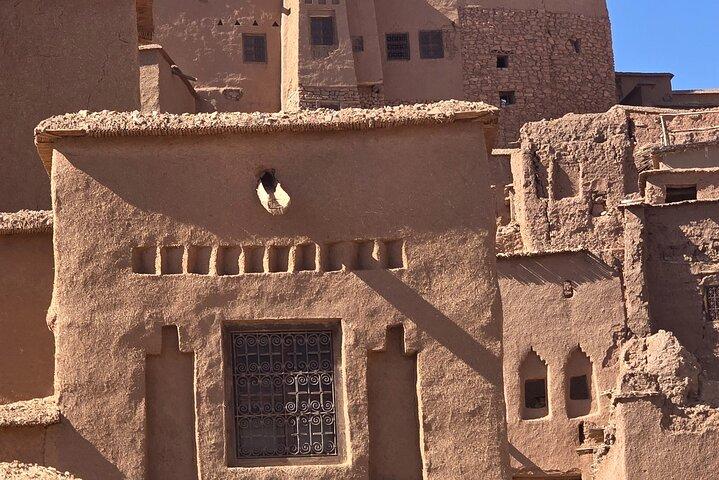 Fint Oasis & Aitbenhaddou From マラケシュ