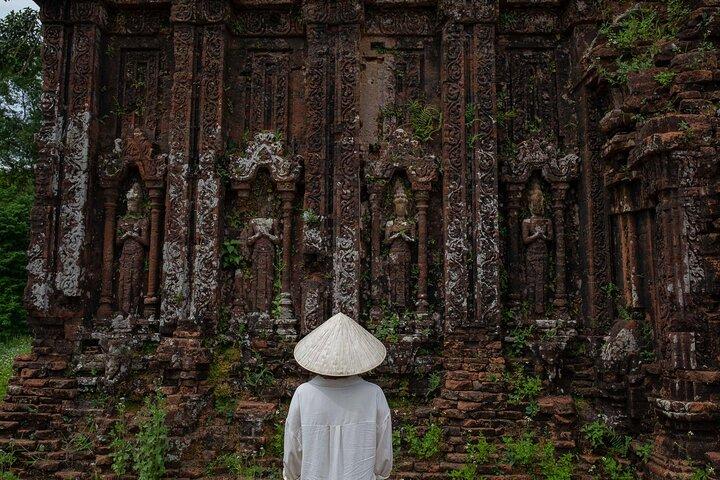 Morgontur till My Son Sanctuary från Da Nang