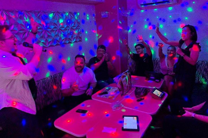 Noches de Osaka: recorrido definitivo por pubs con un guía local experto
