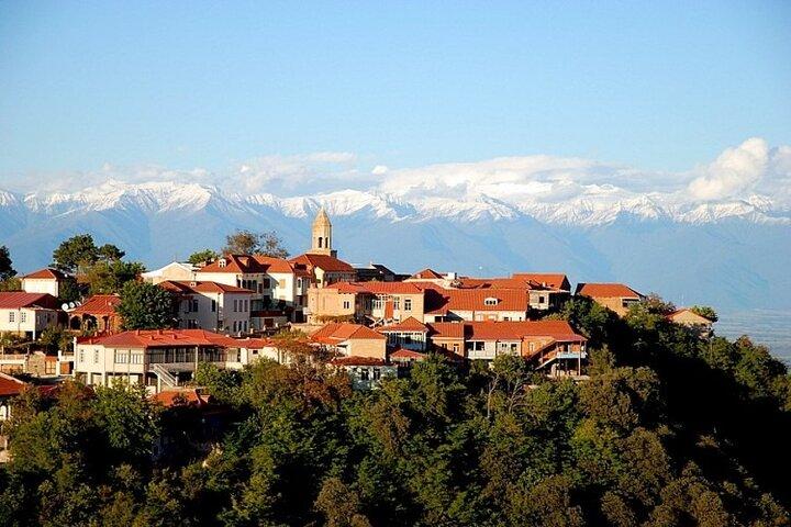 Kakheti : Sighnaghi, Bodbe, KTW Winery, Bread and Churchkhela Tour