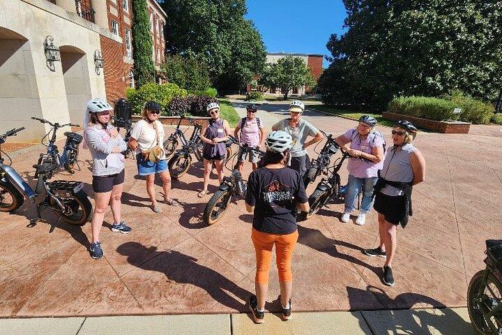 Raleigh Guided E-bike Tour: Fantasmas, Mistério, História assustadora