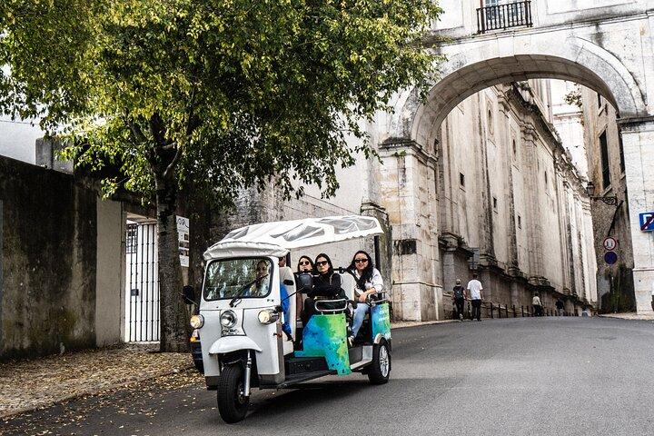 Lisboa Aspectos destacados : Tour privado Tuk Tuk Aventura Turismo