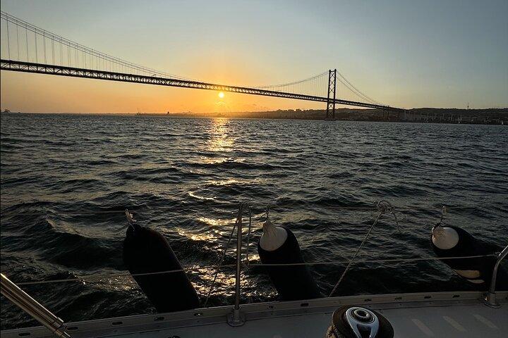 Sunset sailboat tour in Lisbon with green wine