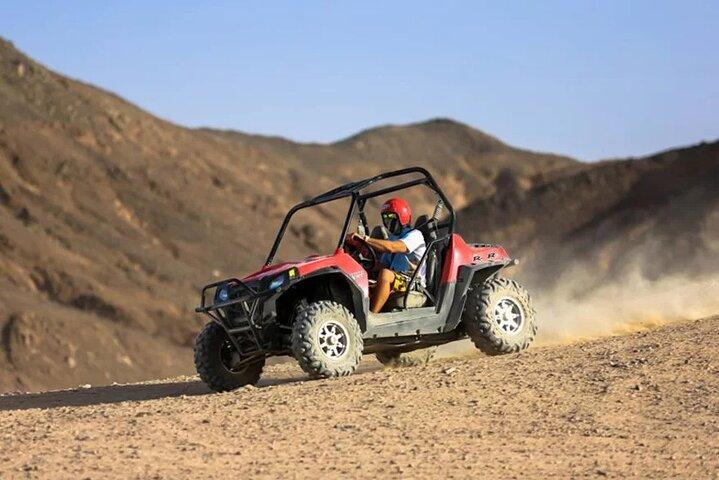 Hurghada Safari Trip Quad, Buggy, Jeep, Kamel, Abendessen und Show