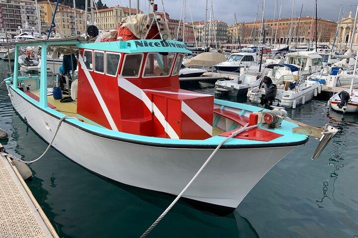 Bella passeggiata VIP in mare con snorkeling e immersione