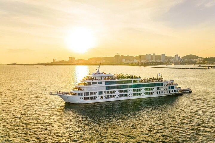 ハノイ発アンバサダー5スタークルーズトップハロン湾日帰りツアー