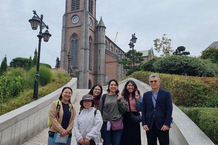 Visite privée à pied de l'église catholique de Séoul Myeongdong