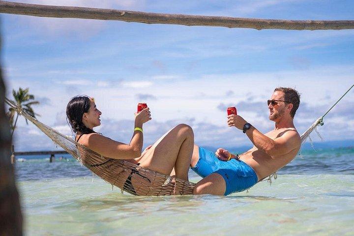ビーチと文化サンブラス諸島日帰りツアー: 3島1村