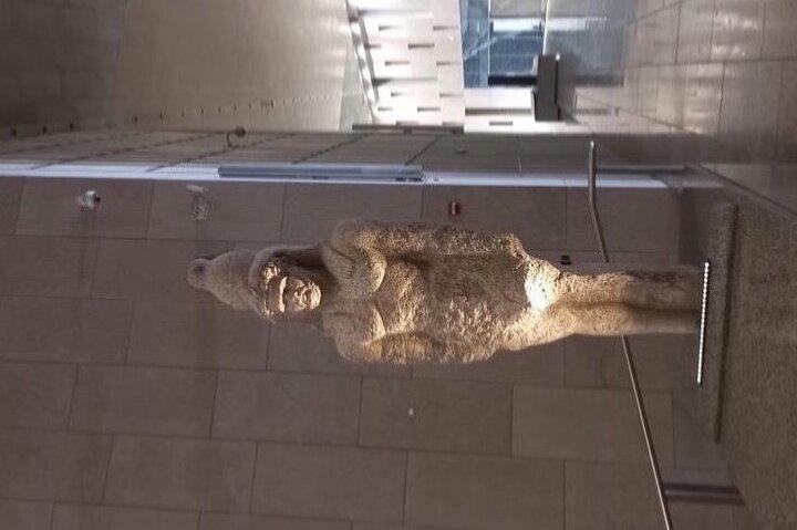 Pyramides de Gizeh, Grand Musée égyptien et déjeuner