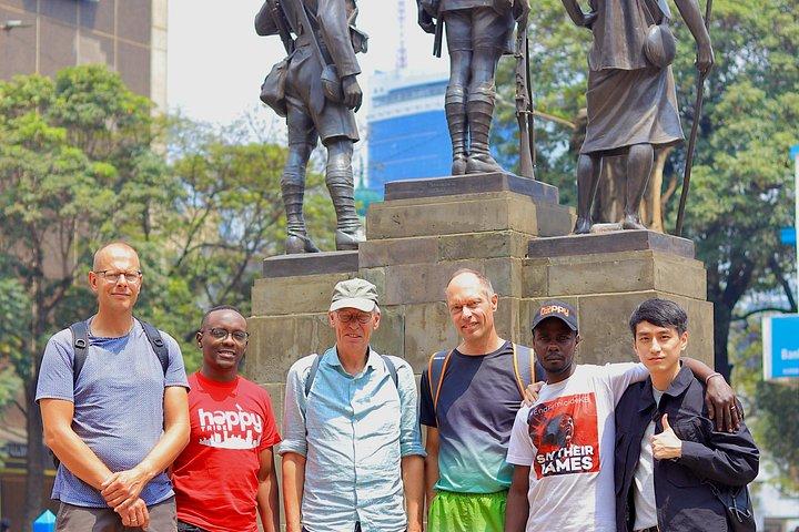 ナイロビの歴史・文化・近代都市散策ツアー