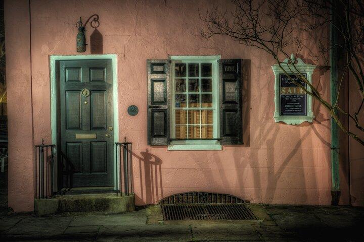 Visite des fantômes de la mort et de la dépravation à Charleston