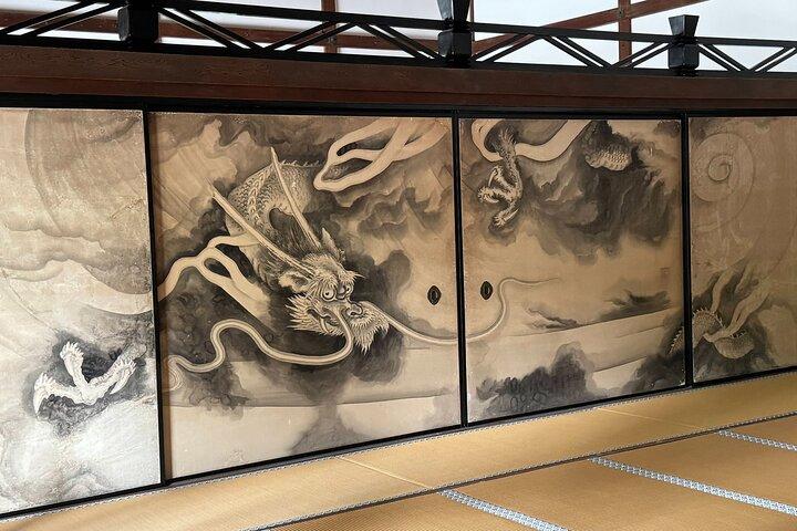 京都：龍安寺、90分で巡る禅園ガイドツアー