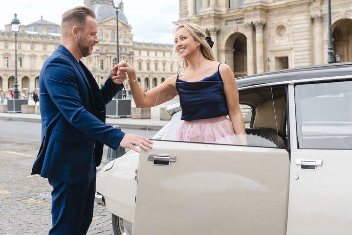 Paris Private Guided Tour i en Vintage Open Top fransk bil