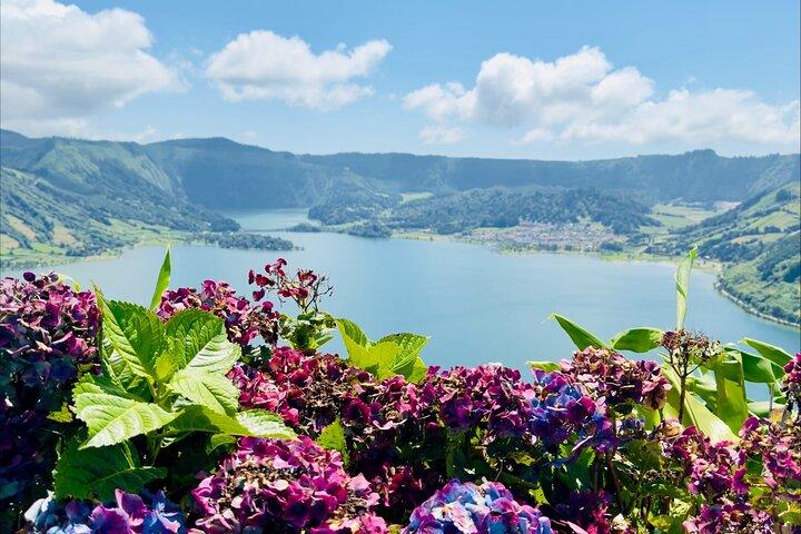 Sete Cidades - Private Jeep Adventure - Half Day