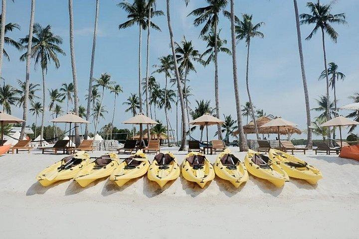 シンガポール発プライベートバタム島シュノーケリングとカヌー