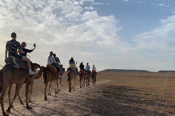 Agafay Desert Experience: Camel Ride, Dinner, music & Fire Show