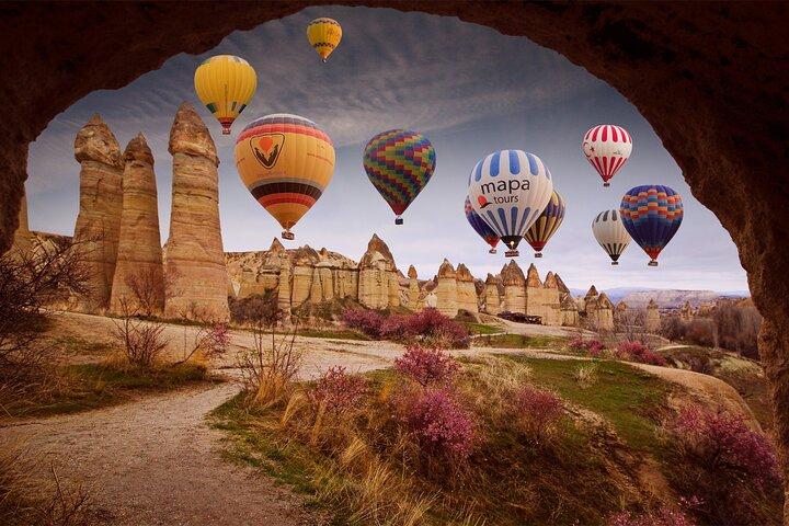 Giro in mongolfiera in Cappadocia Göreme
