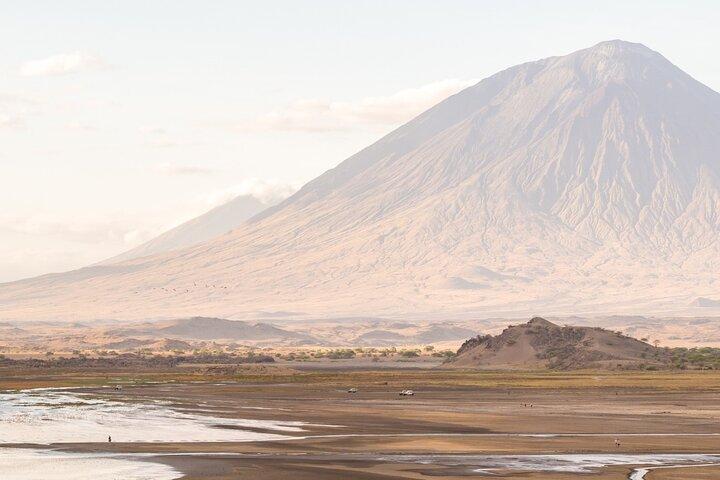 2 dagars Lake Natron resa med Ol Doinyo Lengai Vandring
