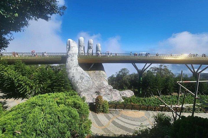 バナヒルズへの往復送迎-フエ市からハイヴァン峠を経由するゴールデンブリッジ
