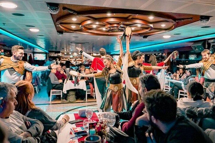 Istanbul Bosphorus Night Cruise with Dinner