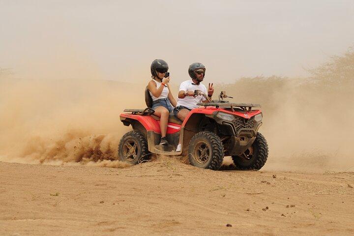 Tour di 4 ore in quad a Mindelo