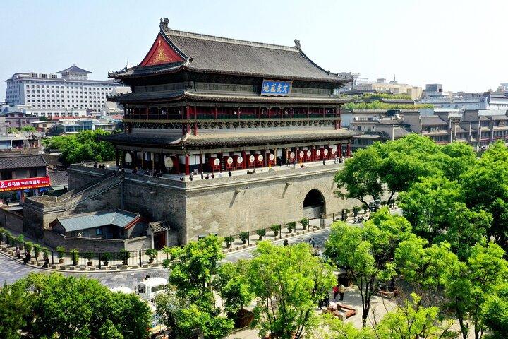 Tour privato in auto all'esercito di terracotta e alle attrazioni di Xi'an Ctiy