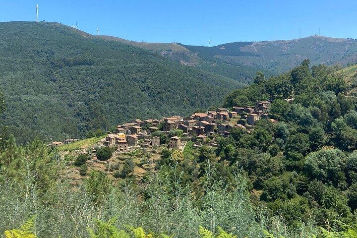 Tour dei villaggi sciistici e dei castelli medievali