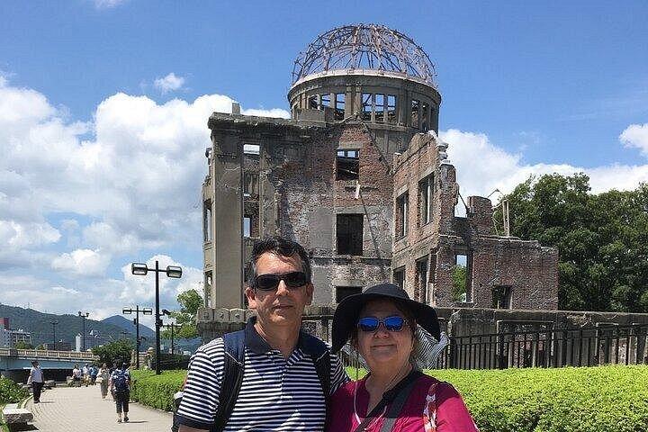 Hiroshima Local Food Tasting & City Tour, Licensed Guide
