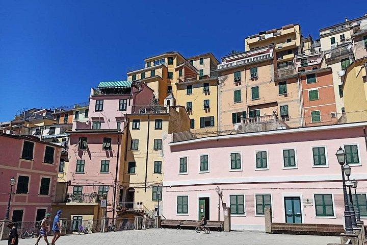 Cinque Terre Express: Easy Round-Trip from La Spezia Port