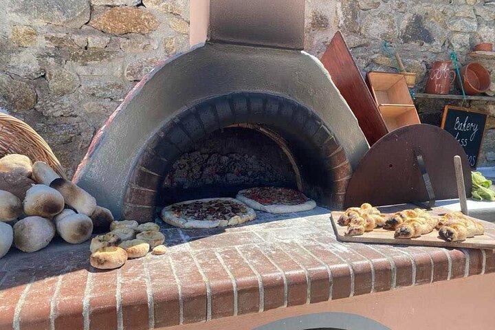 ギリシャのミコニアン ファームとベーカリー クラスとブランチ