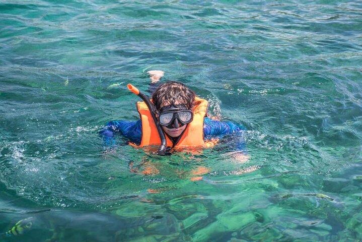 Phi Phi & Khai Islands Speedboottour vanuit Phuket met snorkelen