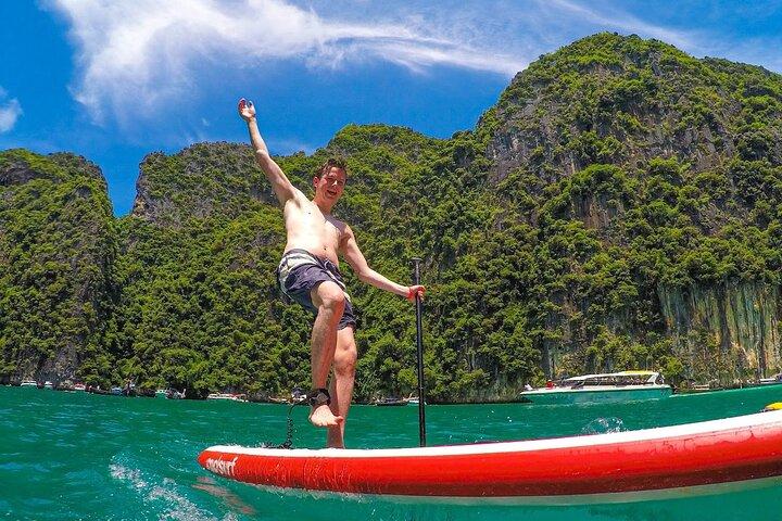Phi Phi-eilanden en Khai Island dagtour vanuit Phuket per speedboot