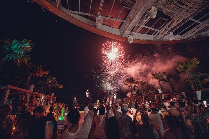 Phi Phi Maya Excusive Yona Floating Party Phuket 3 Dia 2 Noite
