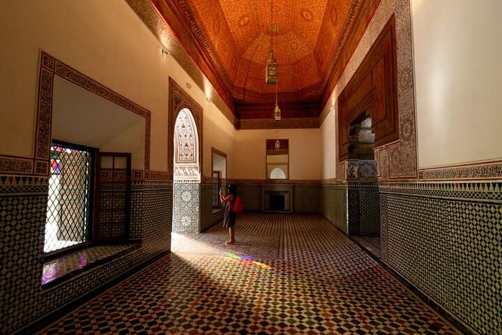 Marrakech Highlights : Palaces, Medina & Souks with Local Expert