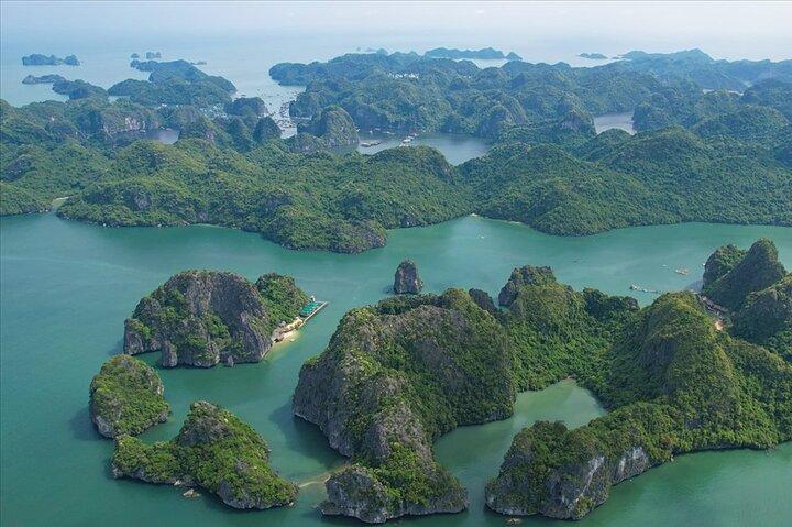 Halong en Lan Ha Bay 2-daagse luxe cruise vanuit Hanoi