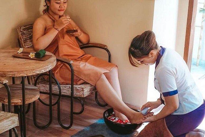 Reflexology Massage package Bali Luxury Spa