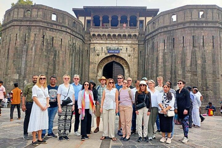 The Complete Pune Experience: Une journée complète (AC Car Tour)